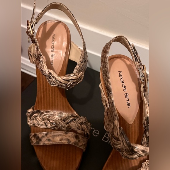 Lightly worn Alexander Birman heels - Picture 2 of 5